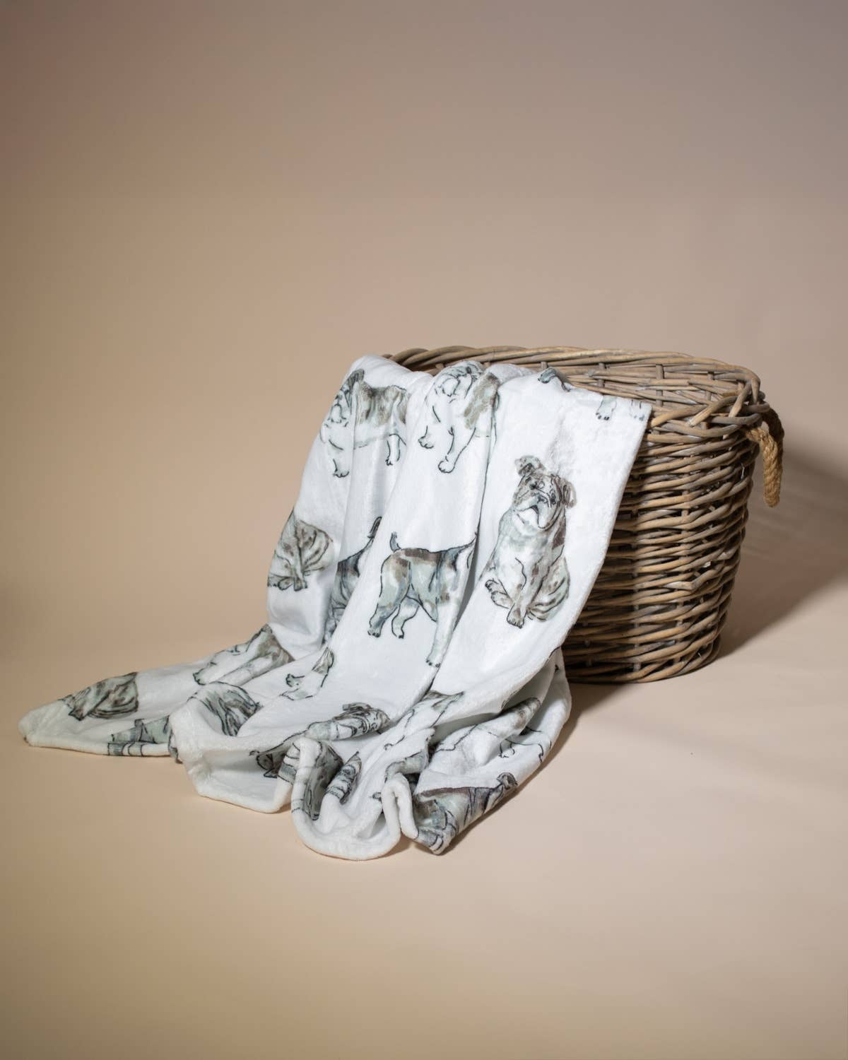 The Royal Standard - Forever Bulldog Throw   White/Multi   50x60